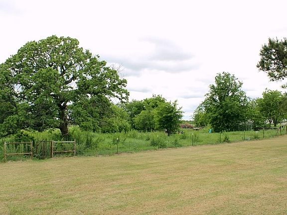 3rd image of 585 County Road 1326