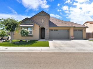 3992 Flint Ave, Clovis, CA 93619