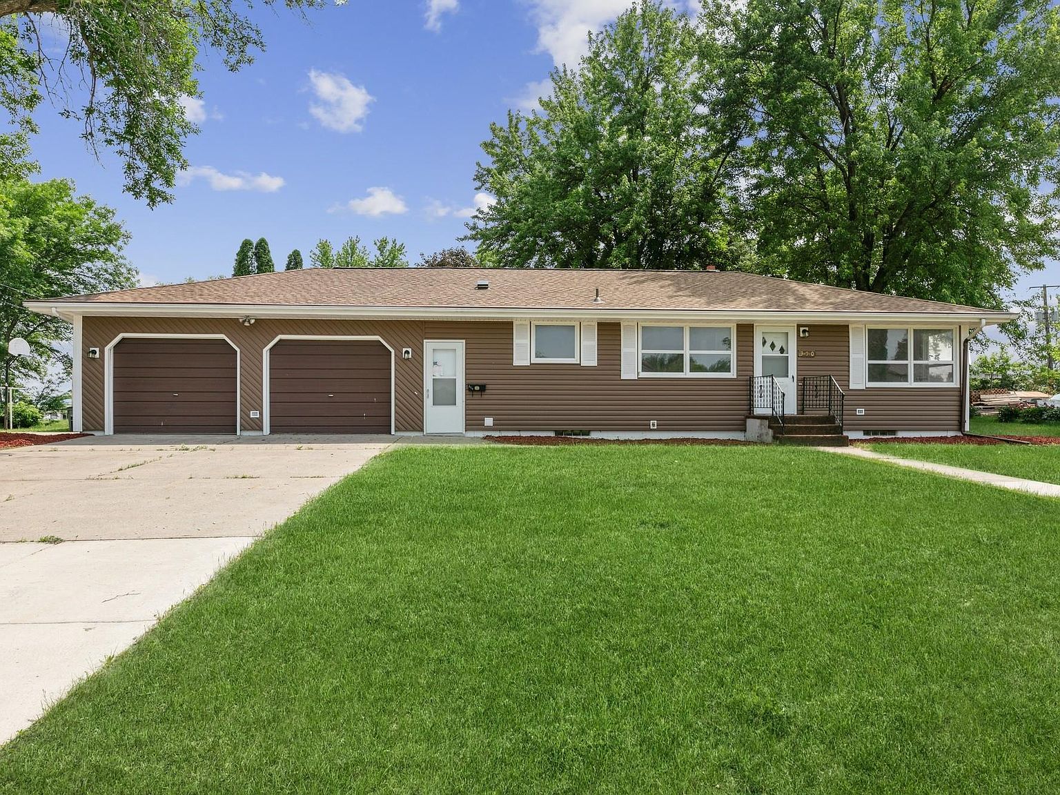 350 Croyden St, Stewart, MN 55385 Zillow
