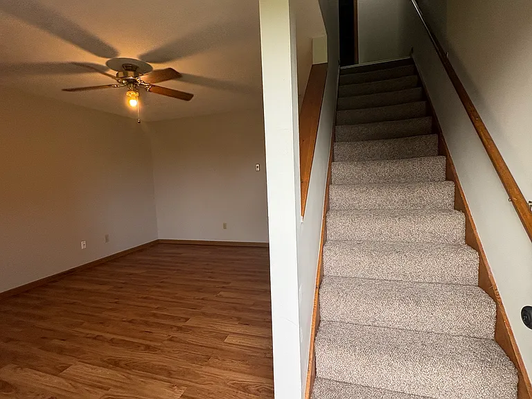 1530 Hawk Cir #A — Photo 7