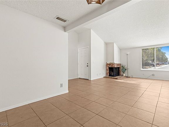 4th image of 5720 Ridgeline Ave