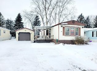 10 Bellwood Dr, Swartz Creek, MI 48473