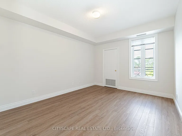 3351 Cawthra Rd #321 — Photo 19