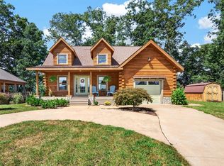 288 Maple Dr, Scottsville, KY 42164