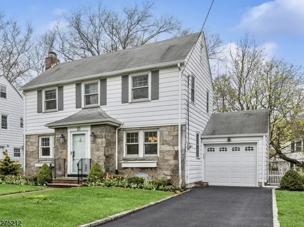 23 Emerson Ter, Bloomfield Twp., NJ 07003