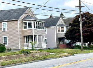 210-214 Maple St, Danielson, CT 06239