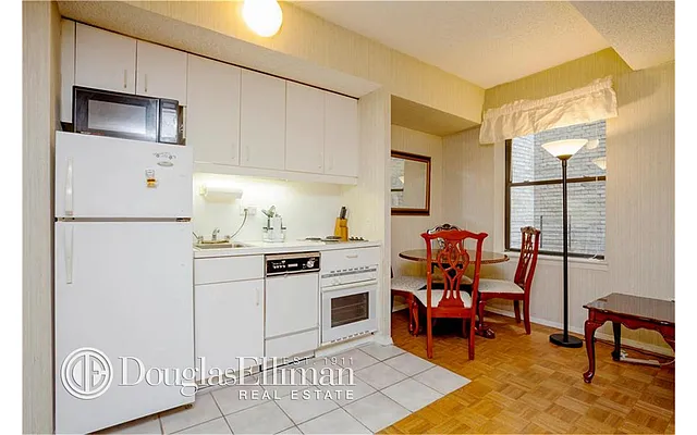 Rented by Douglas Elliman | media 34