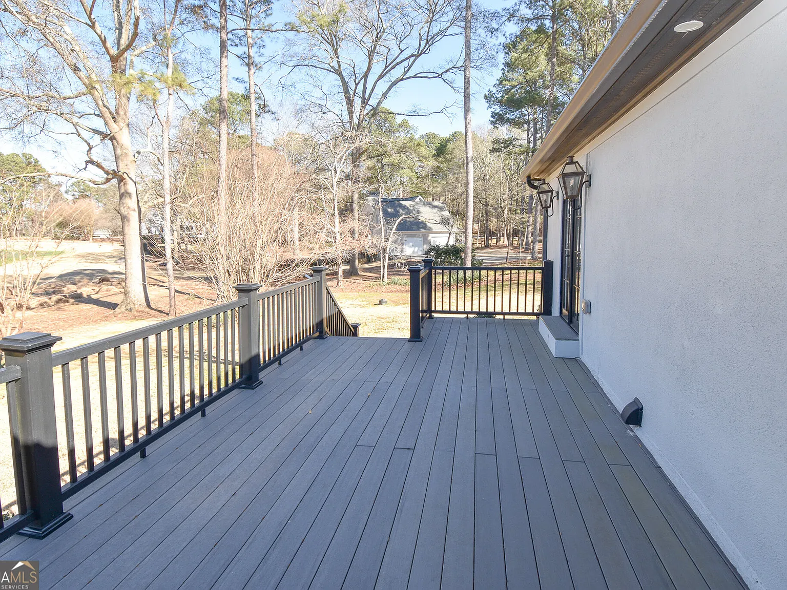 3 bed, 2.5 bath, 2258 sqft, $3,200 — Photo 3