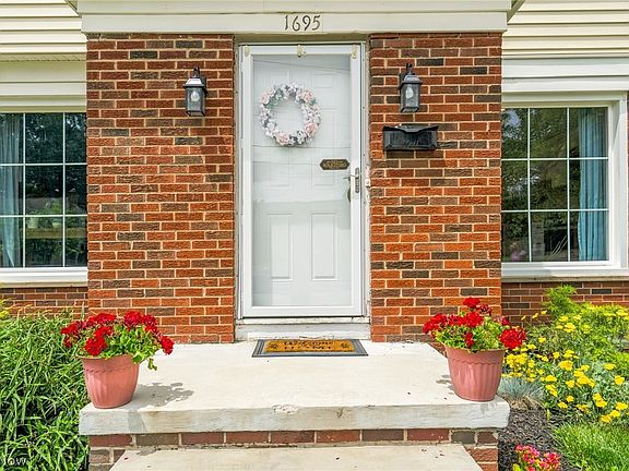 4th image of 1695 Wiltshire Rd