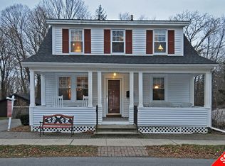 52 W Greenwood St, Amesbury, MA 01913