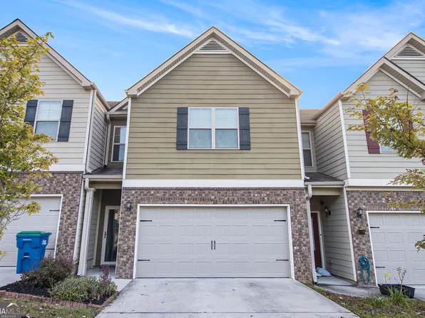 7883 Rock Rose Ln, Fairburn, GA 30213