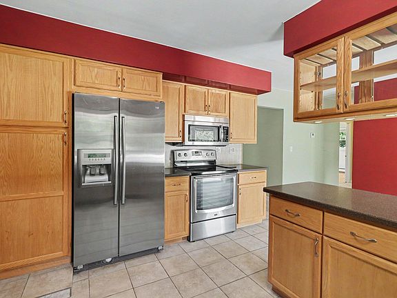 5th image of 1100 Verona Rd