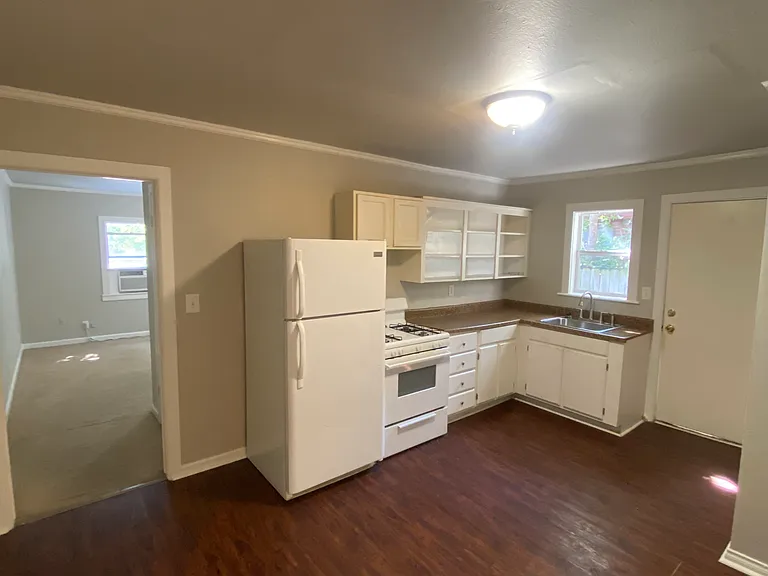 609 G St NW — Photo 2