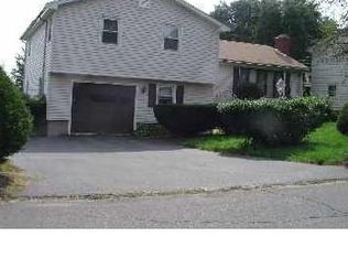 5 Ivory Rd, Bloomfield, CT 06002
