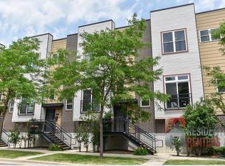 1828 E Greenwich Ave #4, Milwaukee, WI 53211