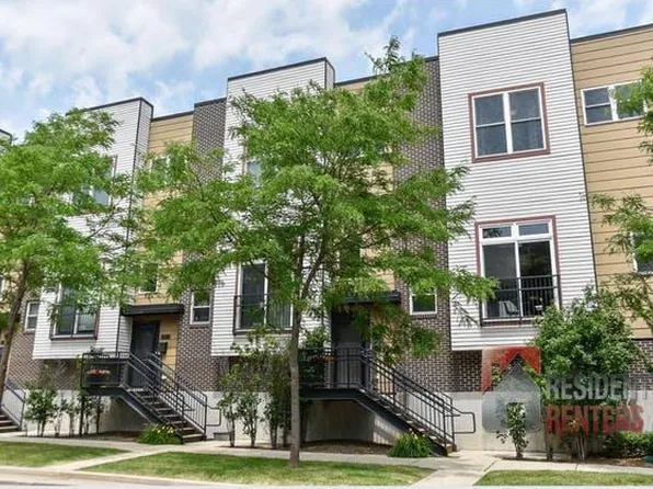 1828 E Greenwich Ave #4, Milwaukee, WI 53211