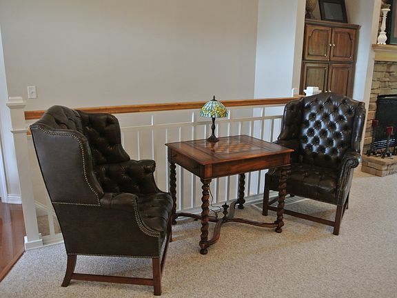 4th image of 620 Burgess Cir