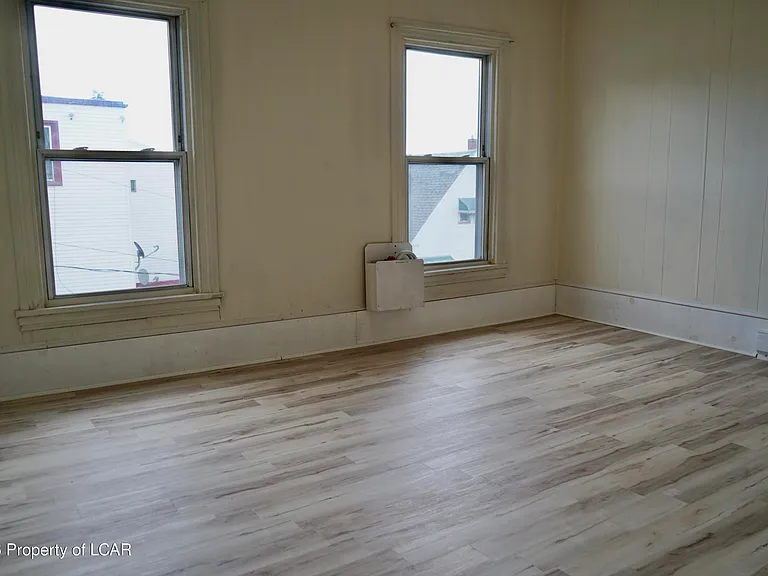 538 Carson St #1 — Photo 6