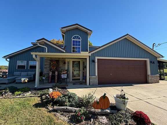 2nd image of 109 Ridgefield Dr