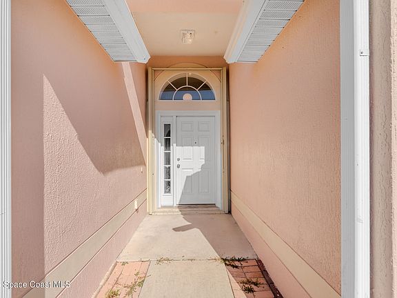 2nd image of 3363 Chica Cir