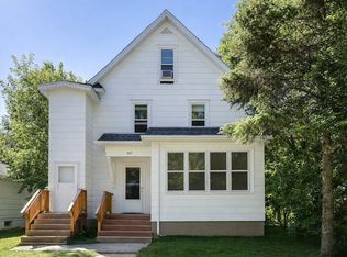 887 22nd Ave SE, Minneapolis, MN 55414