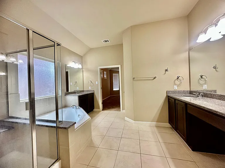 4001 Muscadine Dr — Photo 41
