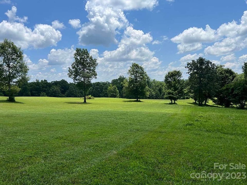 1st image of 227 Nikki Jayne Ln