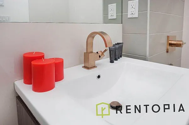 Rented by Rentopia | media 50