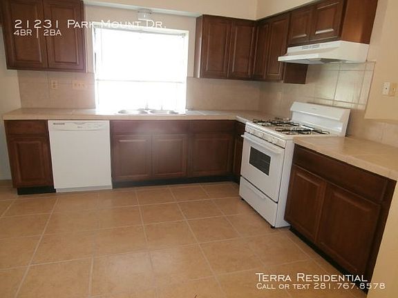 2nd image of 21231 Park Mount Dr