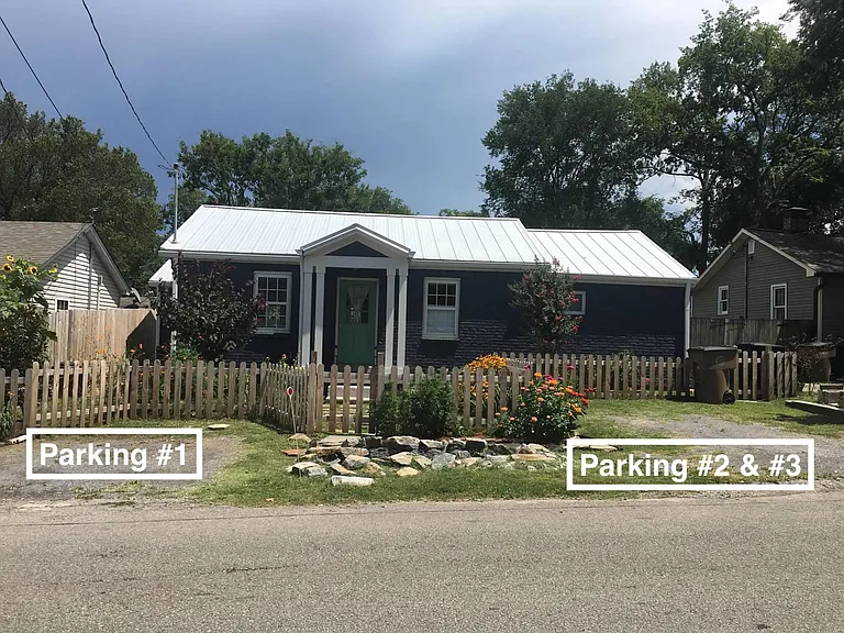 528 Snyder Ave — Photo 3
