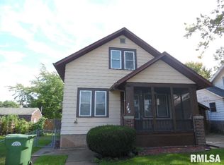 219 S 7th St, Clinton, IA 52732