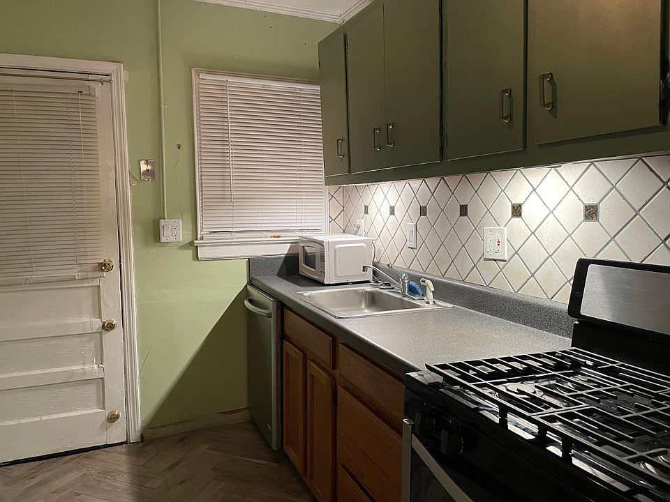 Kitchen with Under Counter Lighting