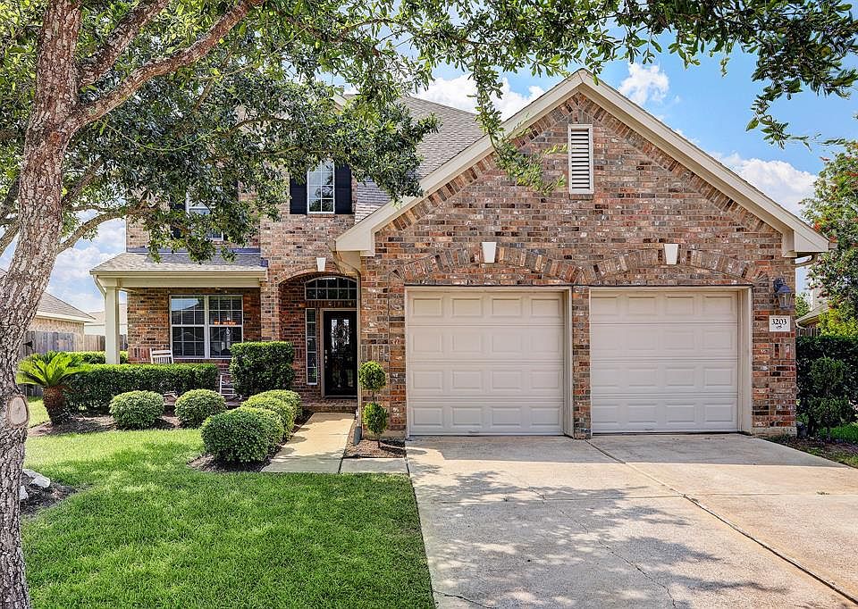 1st image of 3203 Mossy Bend Ln