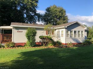 4907 Maple Grove Rd SE, Uhrichsville, OH 44683