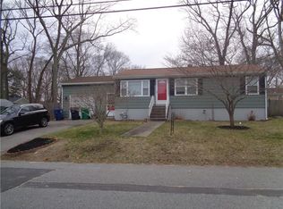 171 Pinegrove Ave, Warwick, RI 02889
