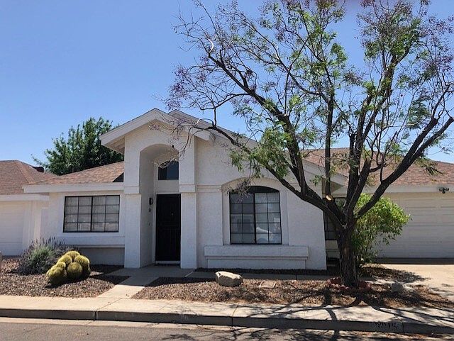 1st image of 3215 E Siesta Ln