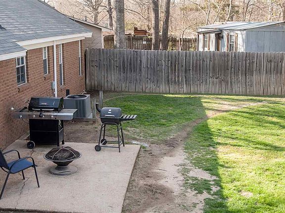 4th image of 1640 Ravenwood Ln