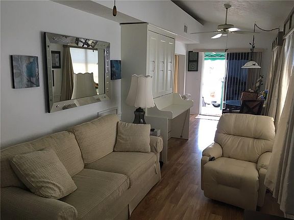 3rd image of 1399 Nettles Blvd