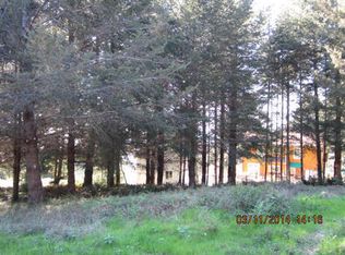 96 Spur Ct, Whitethorn, CA 95589