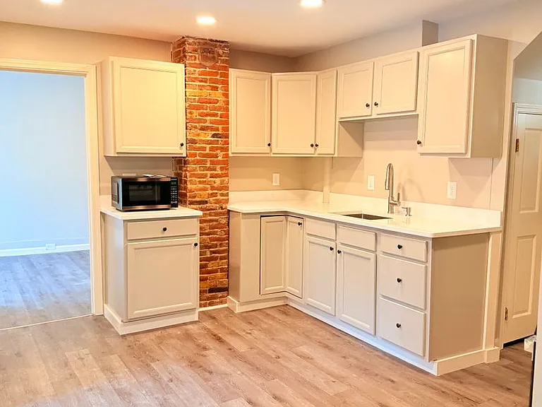 Pet-friendly Apartments for Rent in Hartford, VT! — Photo 13