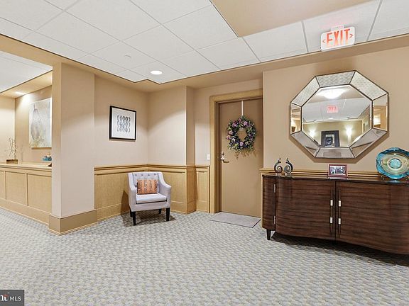 2nd image of 5213 Meridian Blvd