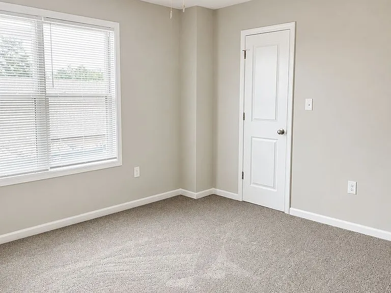 903 Martin Luther King Jr Dr — Photo 20