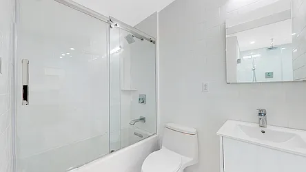 Rented by R New York