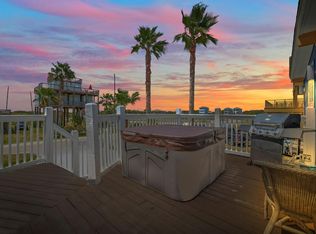 4017 Las Palmas St, Galveston, TX 77554