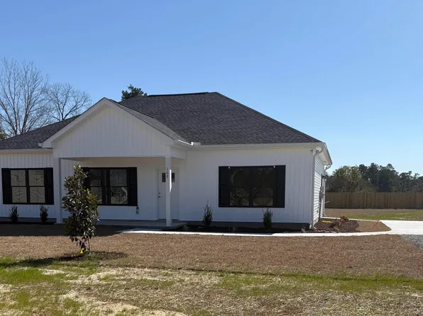 107 Deans Ct., Green Sea, SC 29545