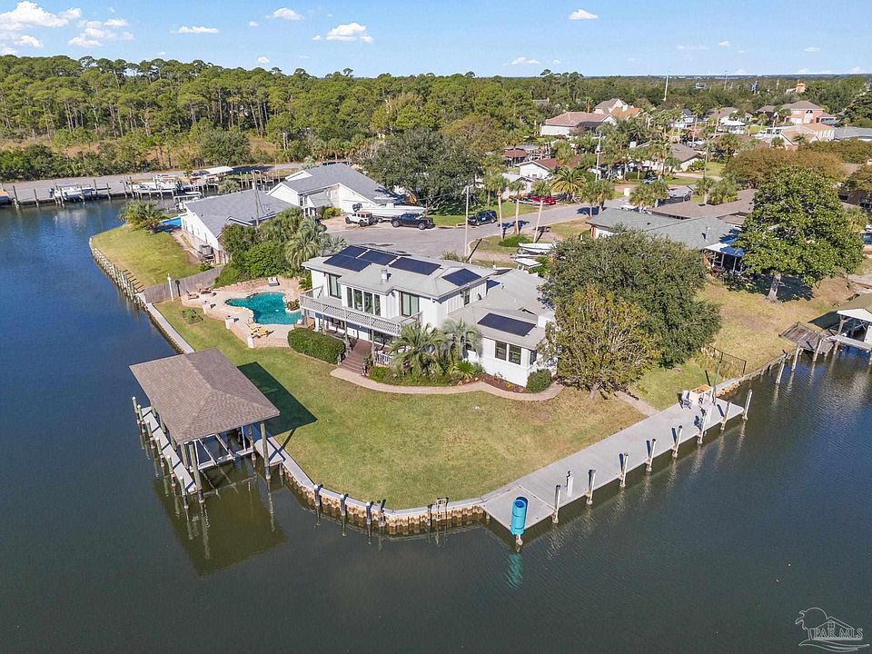 1st image of 906 Aquamarine Dr
