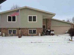 1036 Pioneer Rd, Red Wing, MN 55066