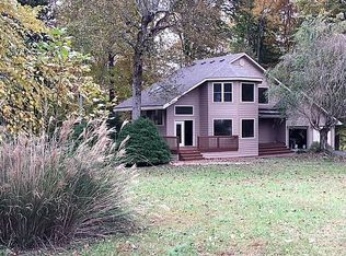 441 Carriage Ln, Jamestown, KY
