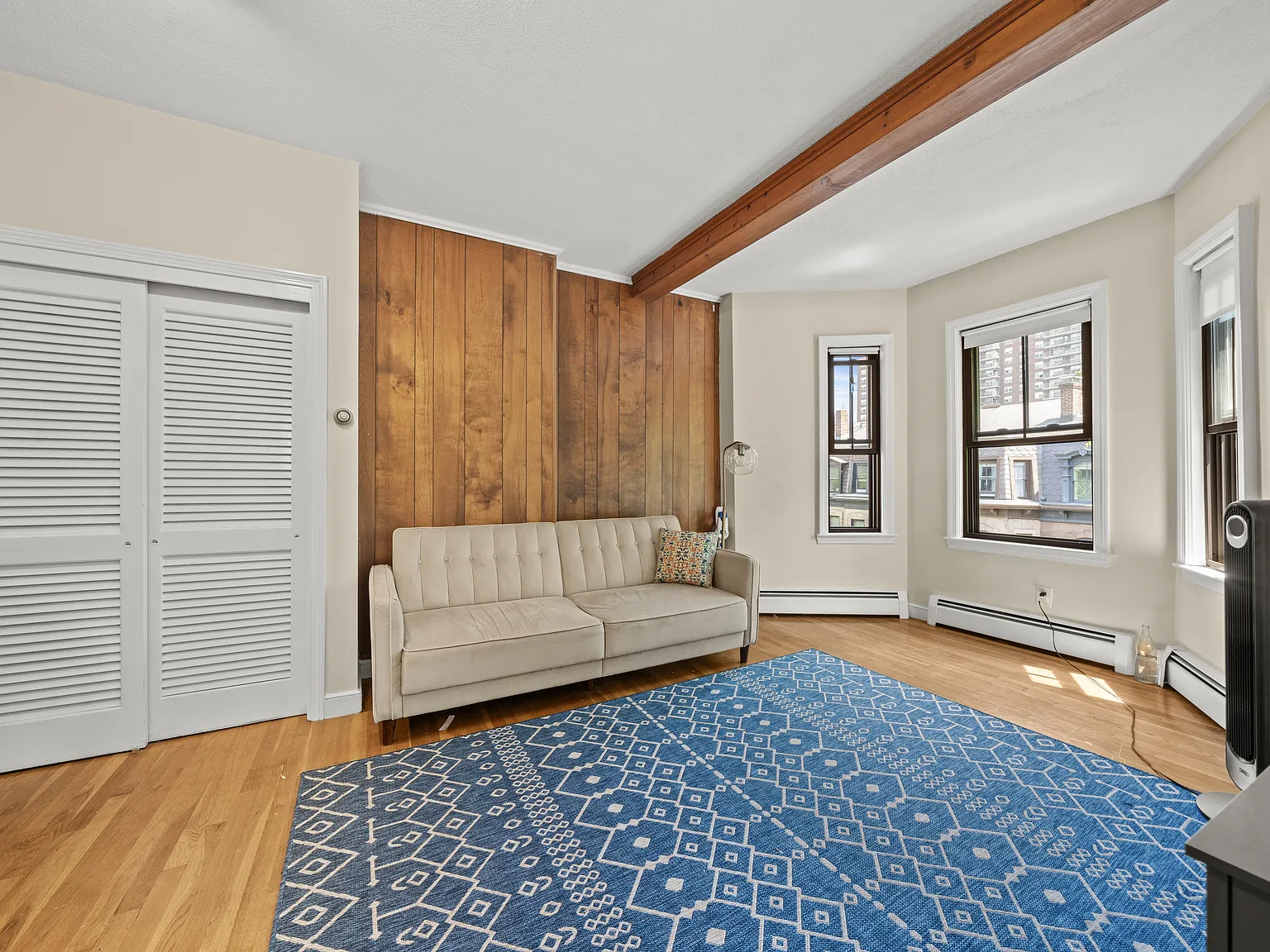 2 bed, 999 sqft, $2,950 — Photo 2