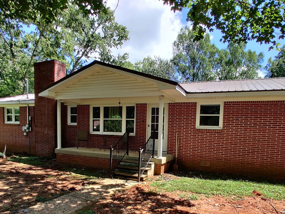 106 Smith St, Huntland, TN 37345 Zillow